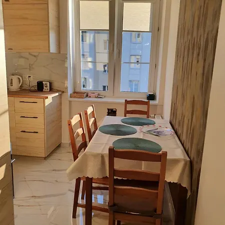 Apartment Great 56 M2, Close The Boulevard Gdynia